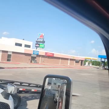 T.A. HAS DONE IT AGAIN. IM DONE WITH THEM. ##reallifetruckers #atruckerslife #mytruckinglife