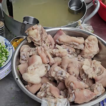 Vietnamese street food (part 12) - "banh canh"