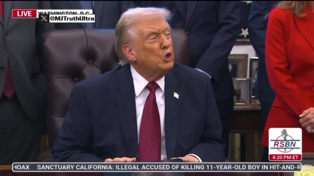 President Trump calls out Barrack Hussein Obama for creating the Somalian NIGHTMARE in Minnesota