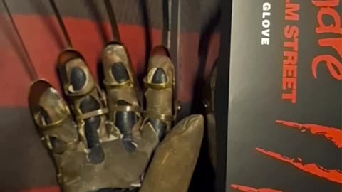 A Nightmare on Elm Street (1984) Replica Freddy Krueger Glove #short
