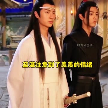 Microscope On! 13 Tiny Details That Prove Their Chemistry