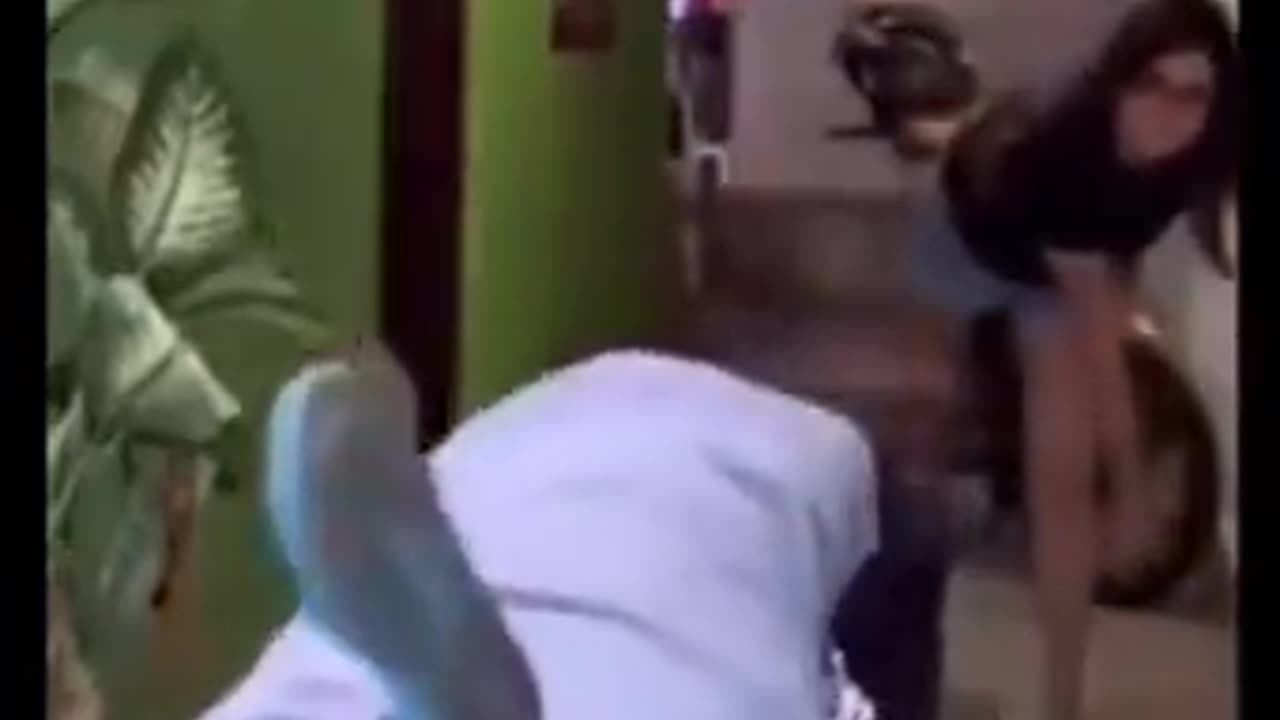 Good boi is like....I'm out, bbyyeeeeeee