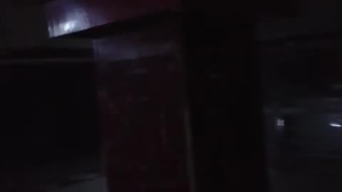 خوفناک آگ لگنے کے بعد پلازا کے اندر کے ابتدائی مناظر