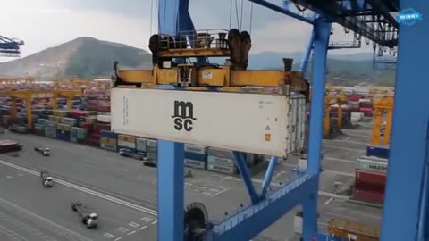 How Oversized Heavy Vehicles & Equipment Is Transported By RoRo Shipping. Vietnam Cars Conquered US