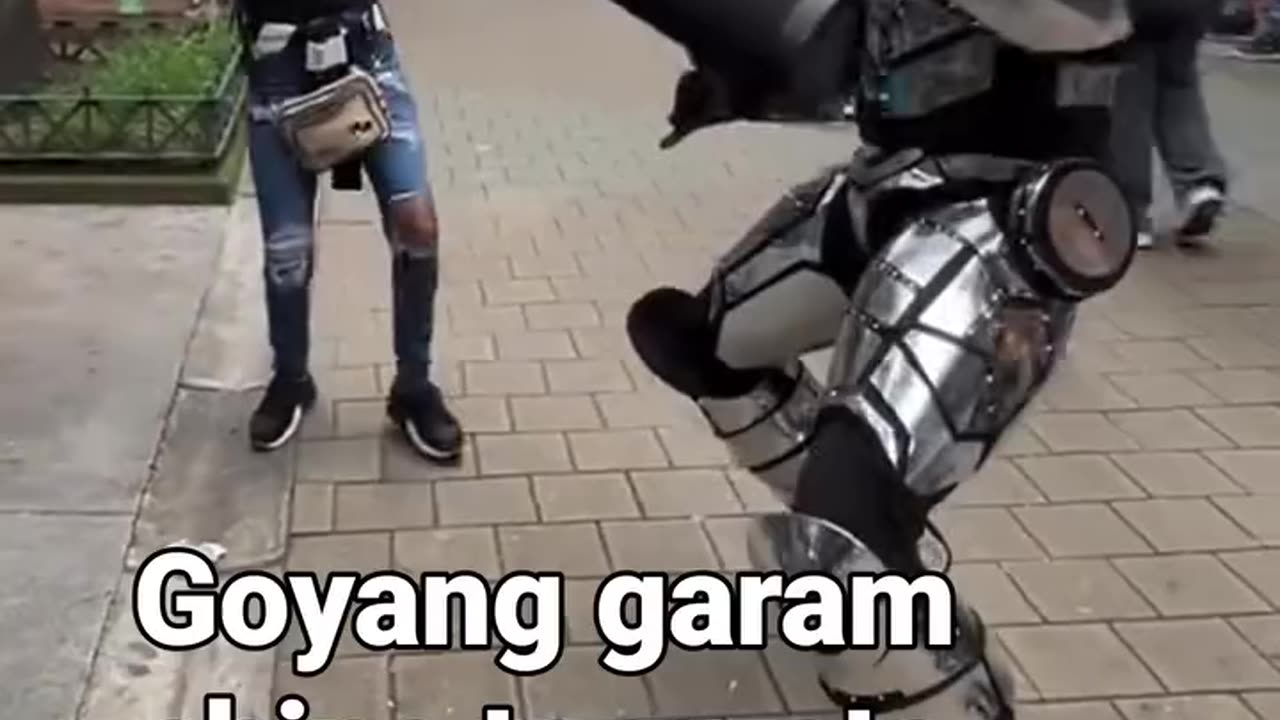It turns out that the crazy robot can also rock