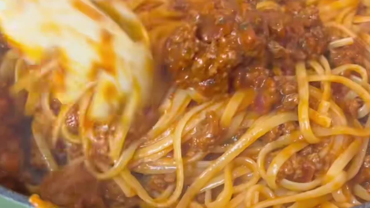 Bolognese but with pantry staples because real life