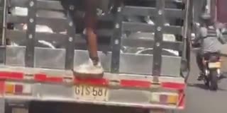 hombre fue sorprendido intentando robar