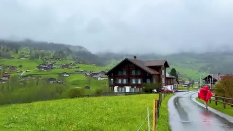 Beautiful Rain Walking Tour in Grindelwald 🌧️ Switzerland 4K 🇨🇭