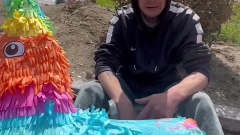 Millionaire blessed homeless and he was so happy.hd