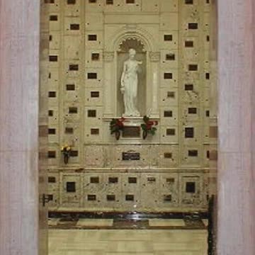 FAMOUS GRAVES - VOL. 657: ZARA CULLY