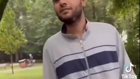 🚨🎥HORRIFIC. THIS IS TERRIFYING. A woman begs an immigrant to leave her alone