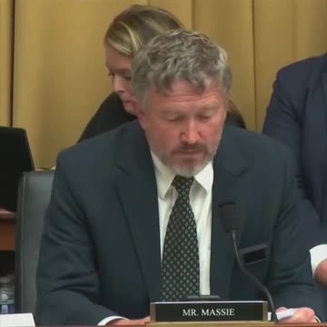 Thomas Massie Just EXPOSED A Hidden Epstein list-Calls Out Kash Patel For Lying To The American People