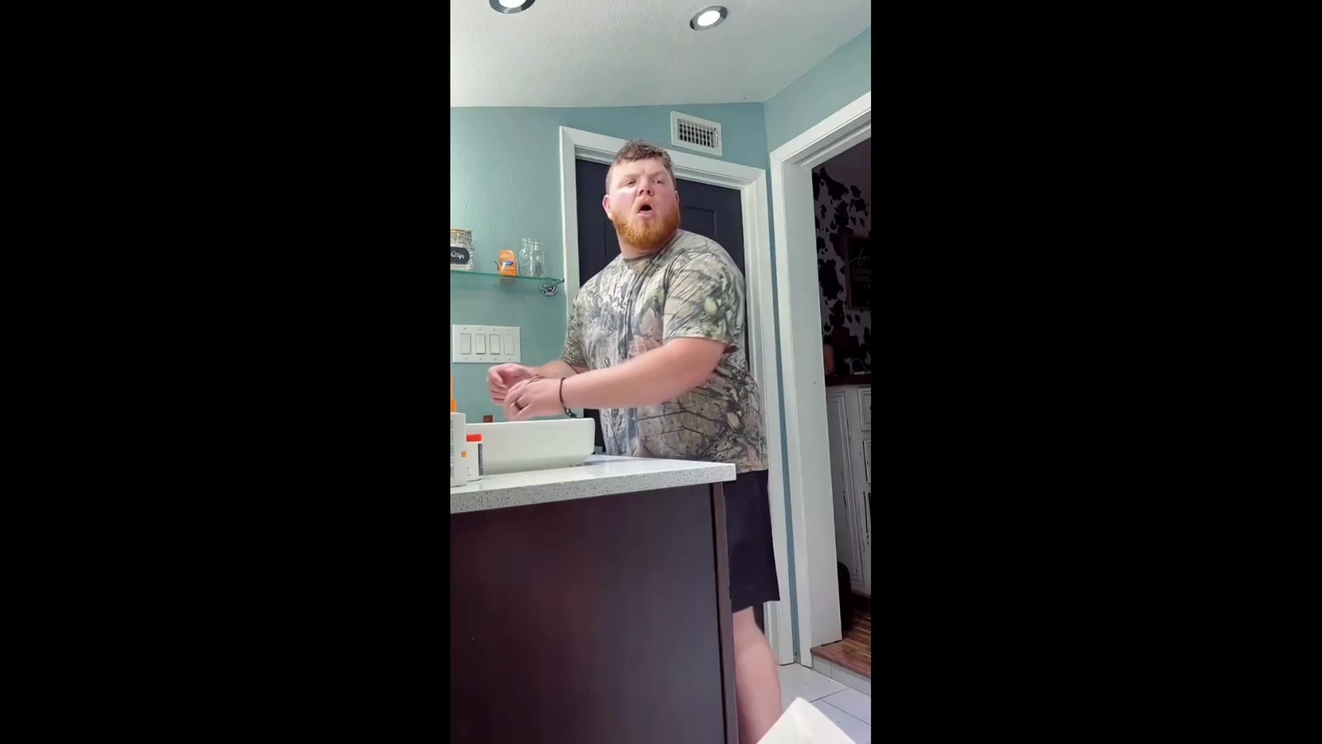 Quick Smile Clips - This is hysterical. I am crying.