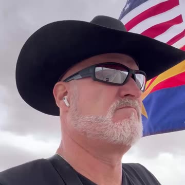 HOLD THE LINE. 👀🇺🇸