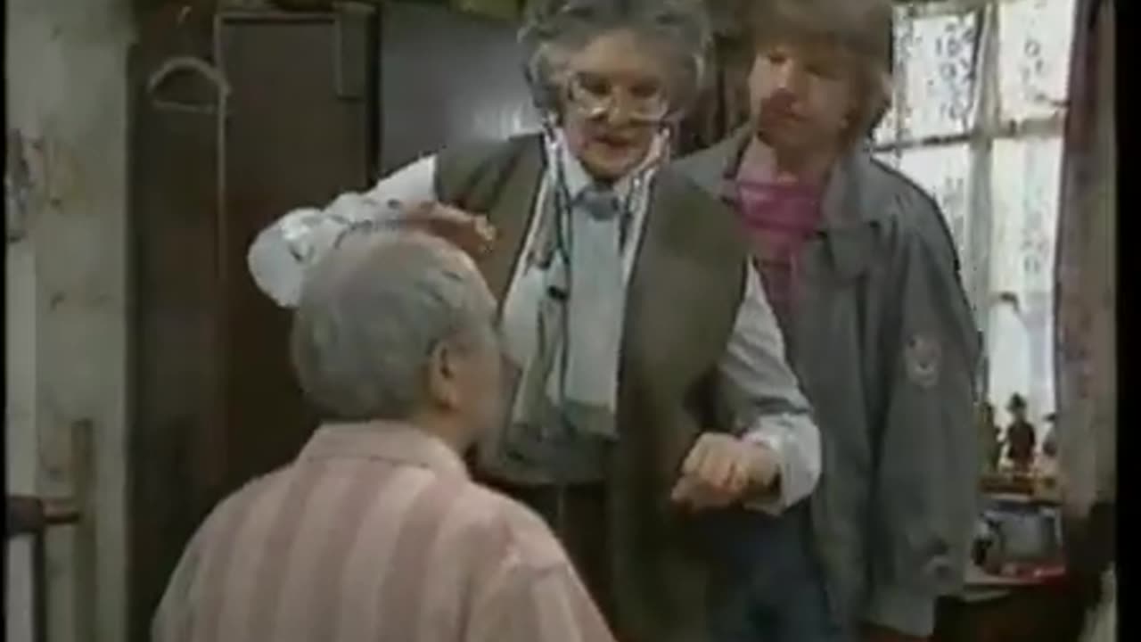 Bottle Boys - Series 1 - Episode 4 - All in a Days Work - Robin Askwith