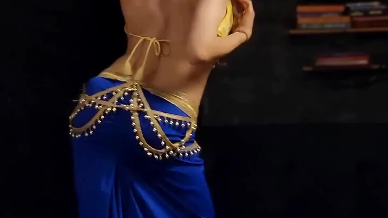 Extreme butt shaking dance - Hot tiktok part 2