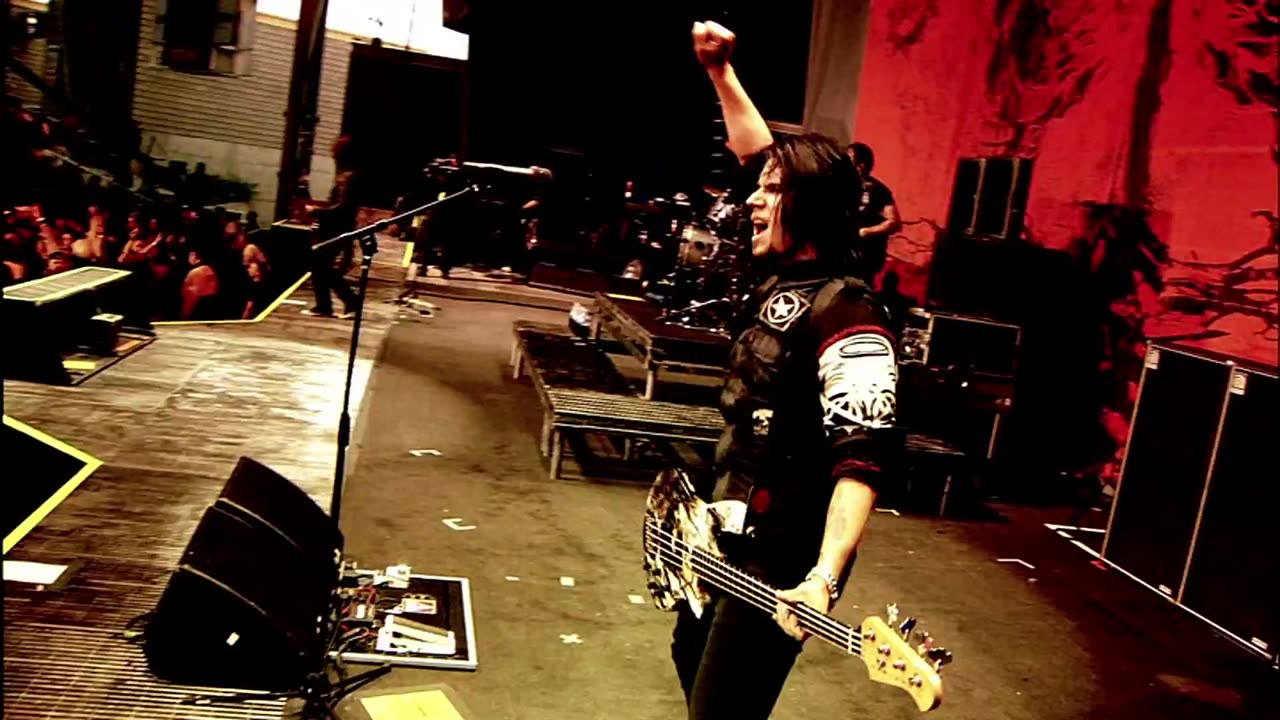 Time Is Running Out - Papa Roach (live)