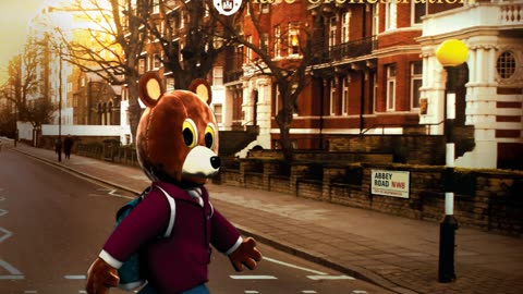 Kanye West - Drive Slow (Live At Abbey Road Studios) (HD)