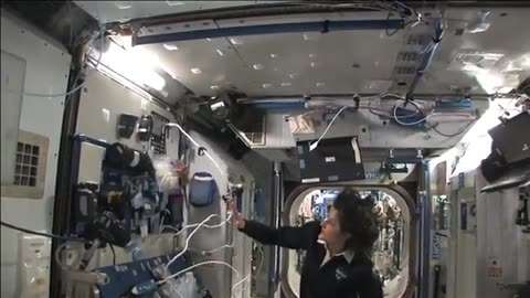 Shocking: ISS Tour: Kitchen, Bedrooms & The Latrine