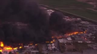 🚨 Authorities have issued a 5-mile shelter-in-place order after a UPS cargo plane crashed