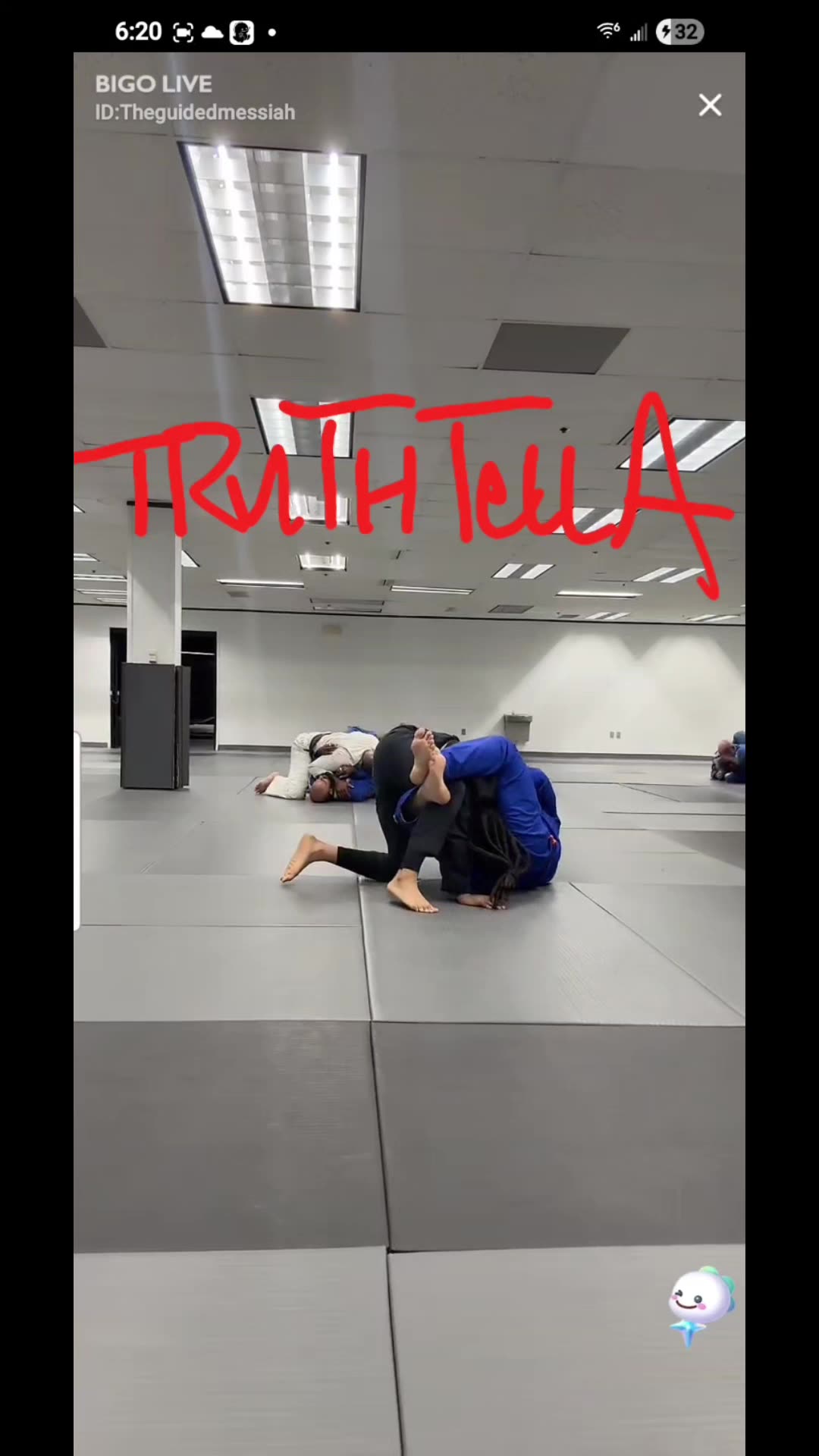 VISA @DRVISACHRIST GETS THROWN AROUND & CHOKED OUT BY 65 YR OLD WHITE MAN