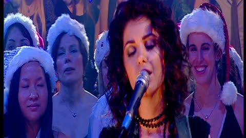 Katie Melua - Merry Little Xmas = Christmas TOTP 2007