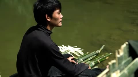 Building a Bamboo Shelter by the River, Fishing & Cooking in the Wild