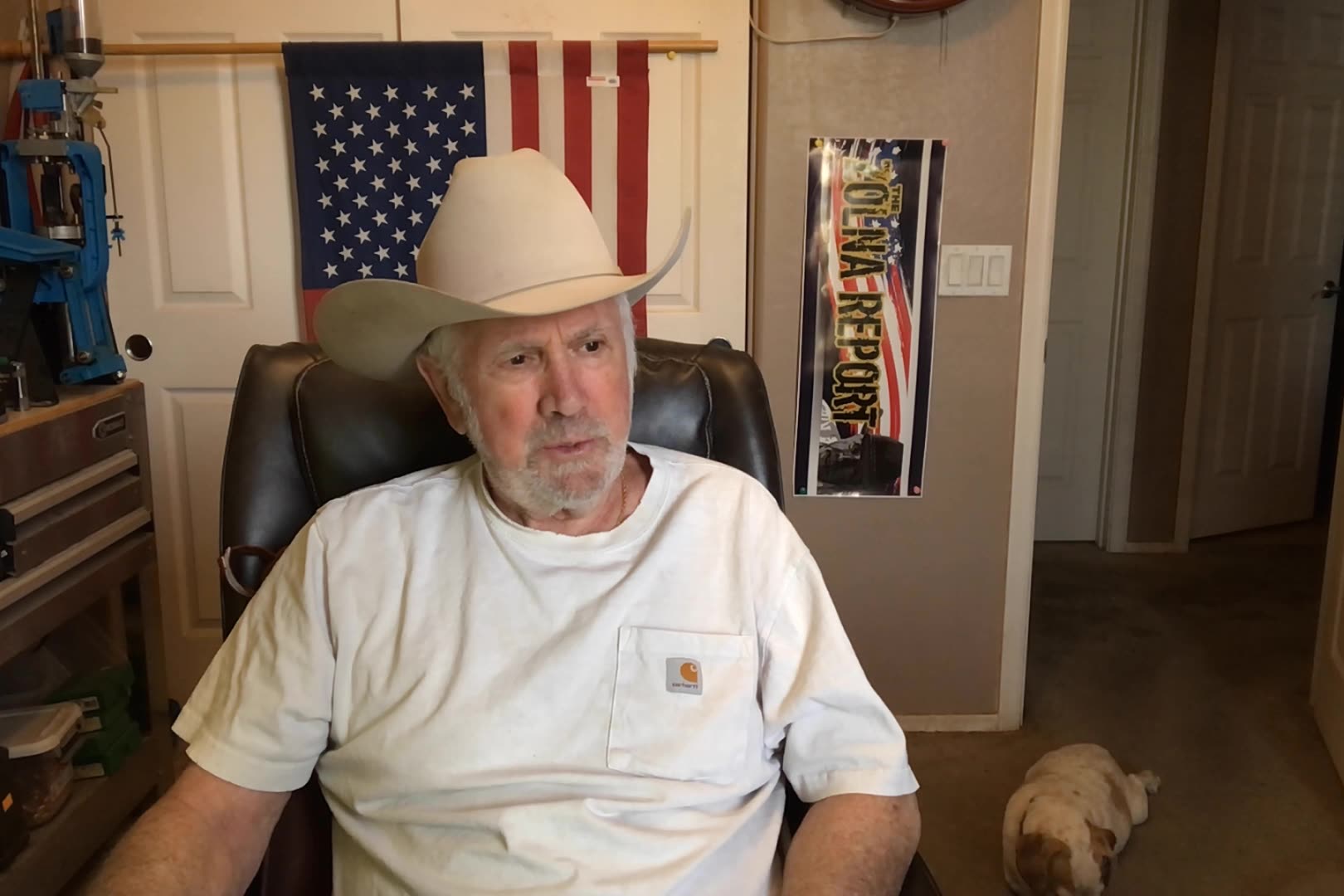 German Woman Stabs 12 Travelers At Germanys Busiest Railway Hub!