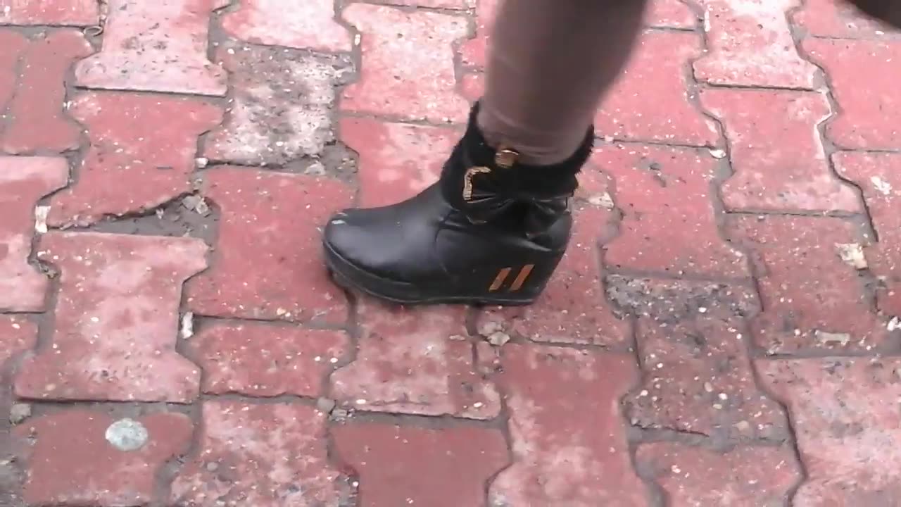 Army Giantess Crush Army 3 - Candid