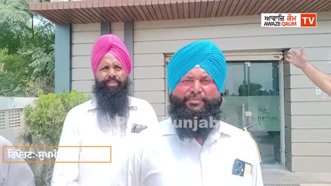 ਸ਼ਹੀਦ ਭਗਤ ਸਿੰਘ ਮਮੋਰੀਅਲ ਸਕੂਲ ਵਾਹਕਾ ਮੋੜ ’ਚ ਬੱਚਿਆਂ ਨੂੰ ਫੀਸ ਨਾ ਦੇਣ ਕਾਰਨ ਸਕੂਲ ਵੱਲੋਂ ਕੱਢਿਆ ਗਿਆ