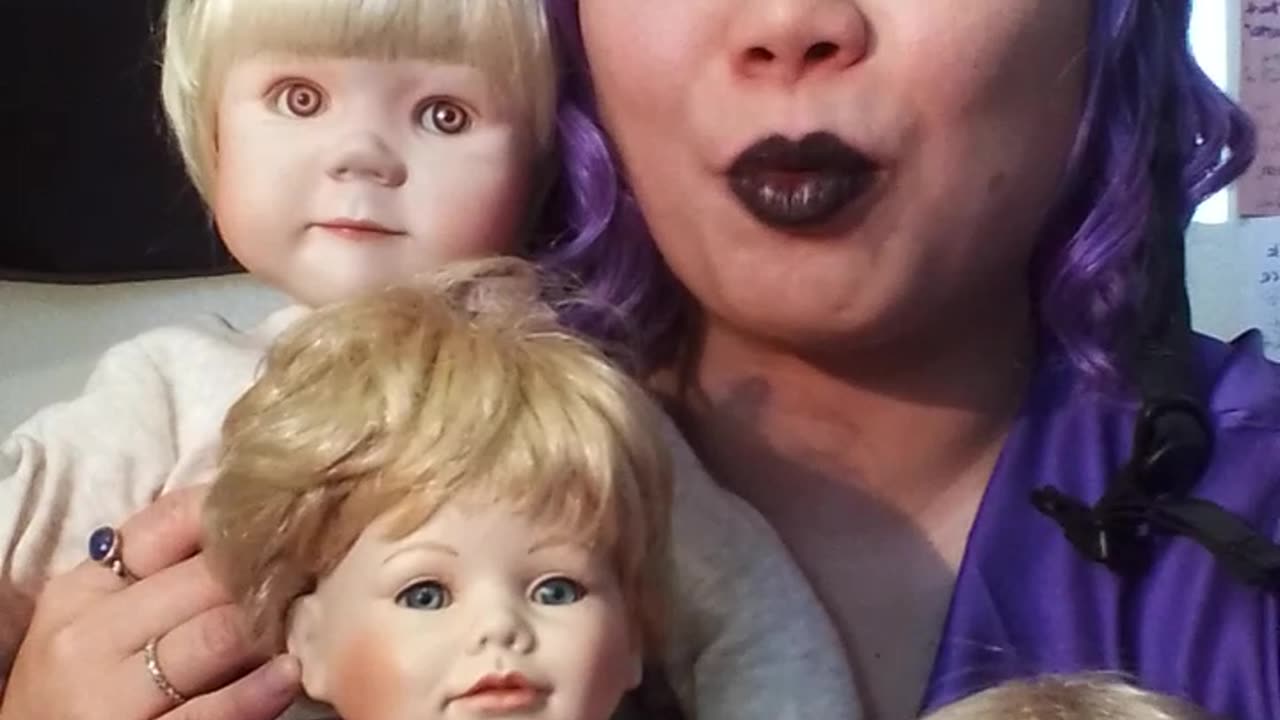 2:33 helmet kitty 😺🐈