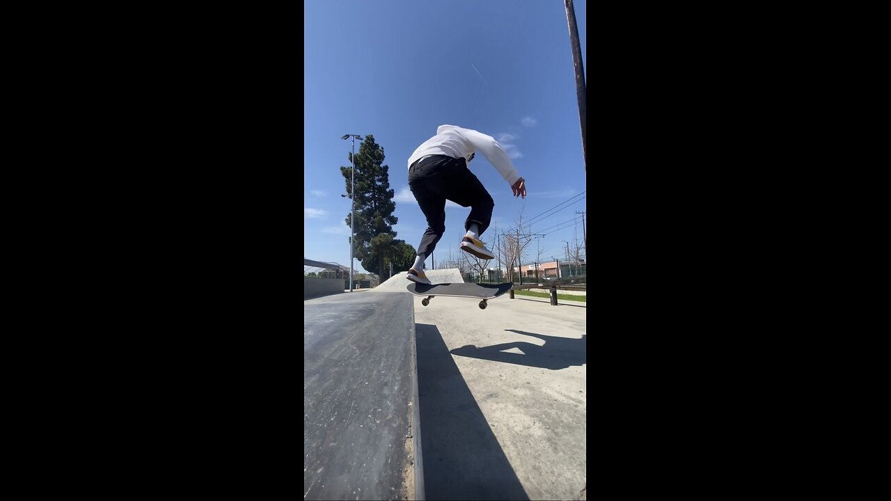 Nollie Flip Nose vs Fakie Flip Nose