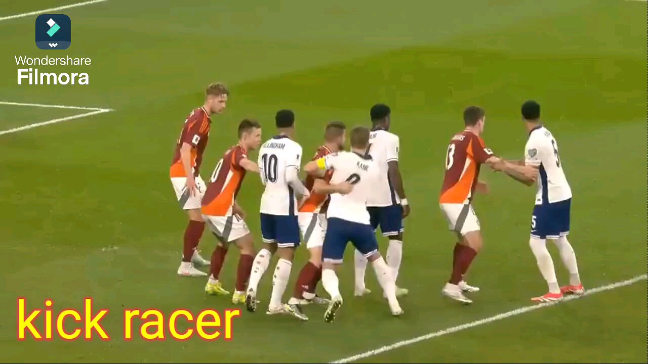 football game kick racer
