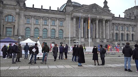Deutsche Waffen deutsches Geld morden ungestört in aller Welt! Berlin 9.11.2025