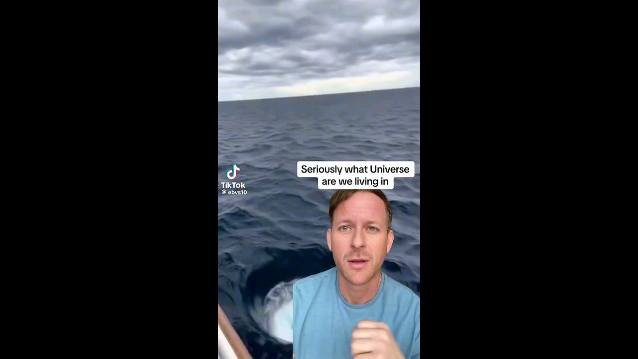 black cloud ☁️ 🖤 over the ocean