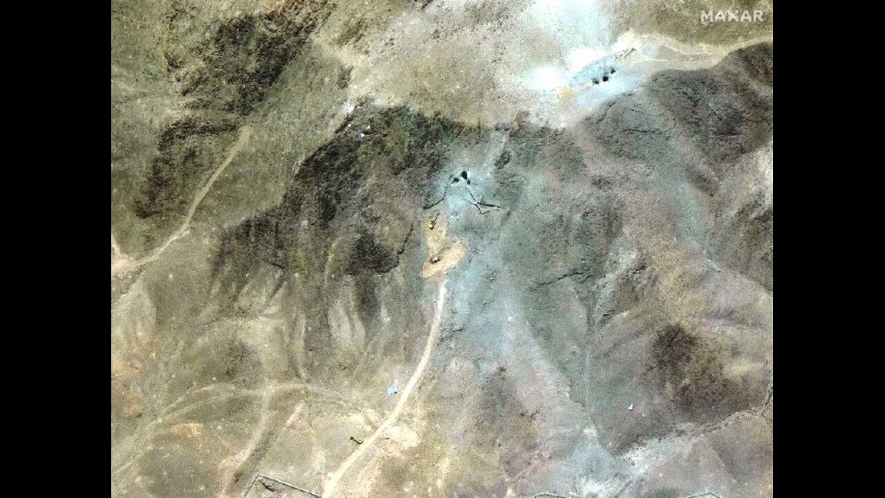 ტელეგრამი. MAXAR-ის სატელიტური ფოტო: ფორდოს მიყენებული გამწმენდი ტექნიკა. 29. 09. 2025
