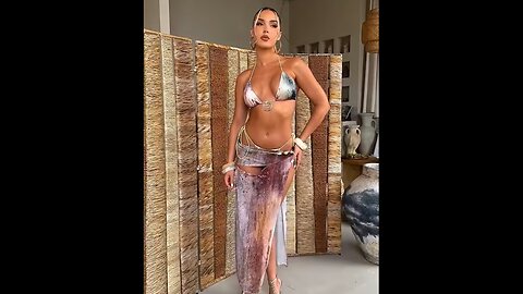 God that's a sexy woman 