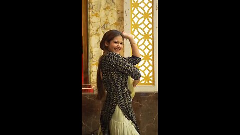 indian girls beautiful dance moves and singing songs and performing dance moves