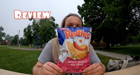 Ruffles Limited Edition Spicy Garlic Flavored Chips Review