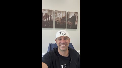 Friday Funny - Banana goes to the doctor 🍌