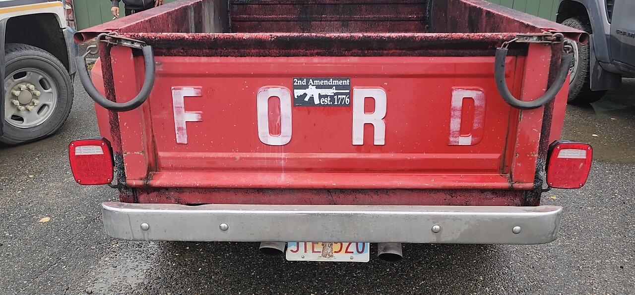 1981 F-100 5.0l V8 with duel exhaust