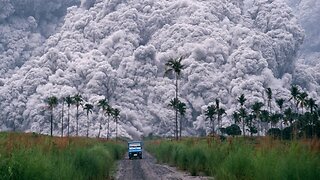 Semeru Volcano Erupts Indonesia, Spewing Powerful Pyroclastic Flows - Major Snow Expected Everywhere