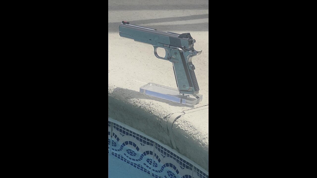 Chillin Pool Side