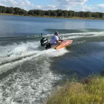 Riding in style (via:@shred_eighty)