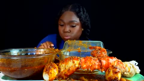 SPICY CAJUN SEAFOOD BLOIL MUKBANG BOILED EGGS MUKBANG SEAFOOD MUKBANG_part4