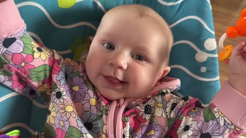 Who's a Happy Baby? Daddy Sings to Me and I Love It | Baby Kayla Day 149