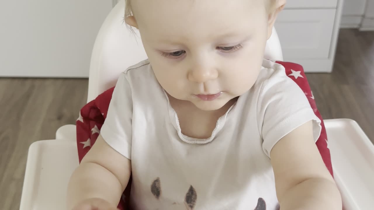 Baby Kayla Trying a Cracker for the First Time 🍪 Cute Snack Reaction