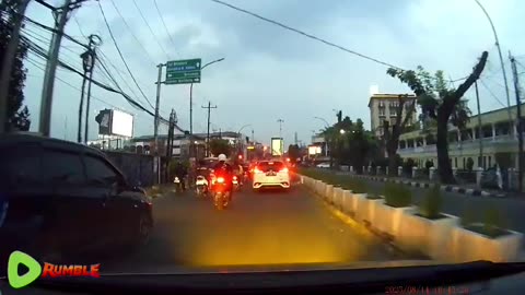 Title: Busy City Drive | Street Scenes and Stoplights - Part 9