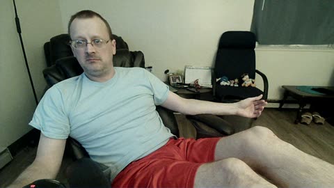 Back on Rumble again because I'm a naughty boy