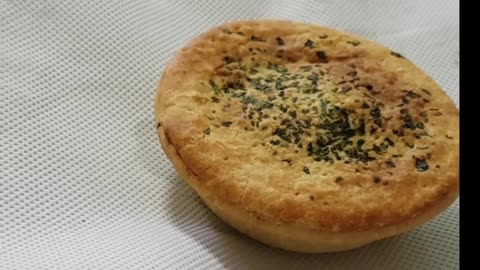 Four 'n Twenty Pie - This ‘Meat Pie’ Has NO Meat… My Reaction 🇦🇺😂